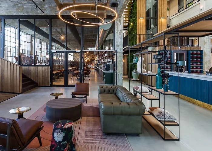 Hotel de Timmerfabriek I Kloeg Collection